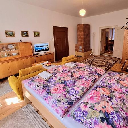 Apartment In A Historical House In The Center Of Levoca Luaran gambar