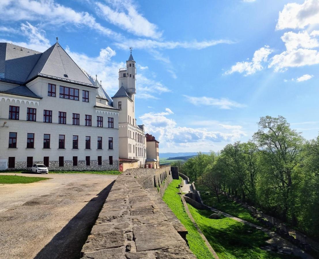 Apartment In A Historical House In The Center Of Levoca Luaran gambar