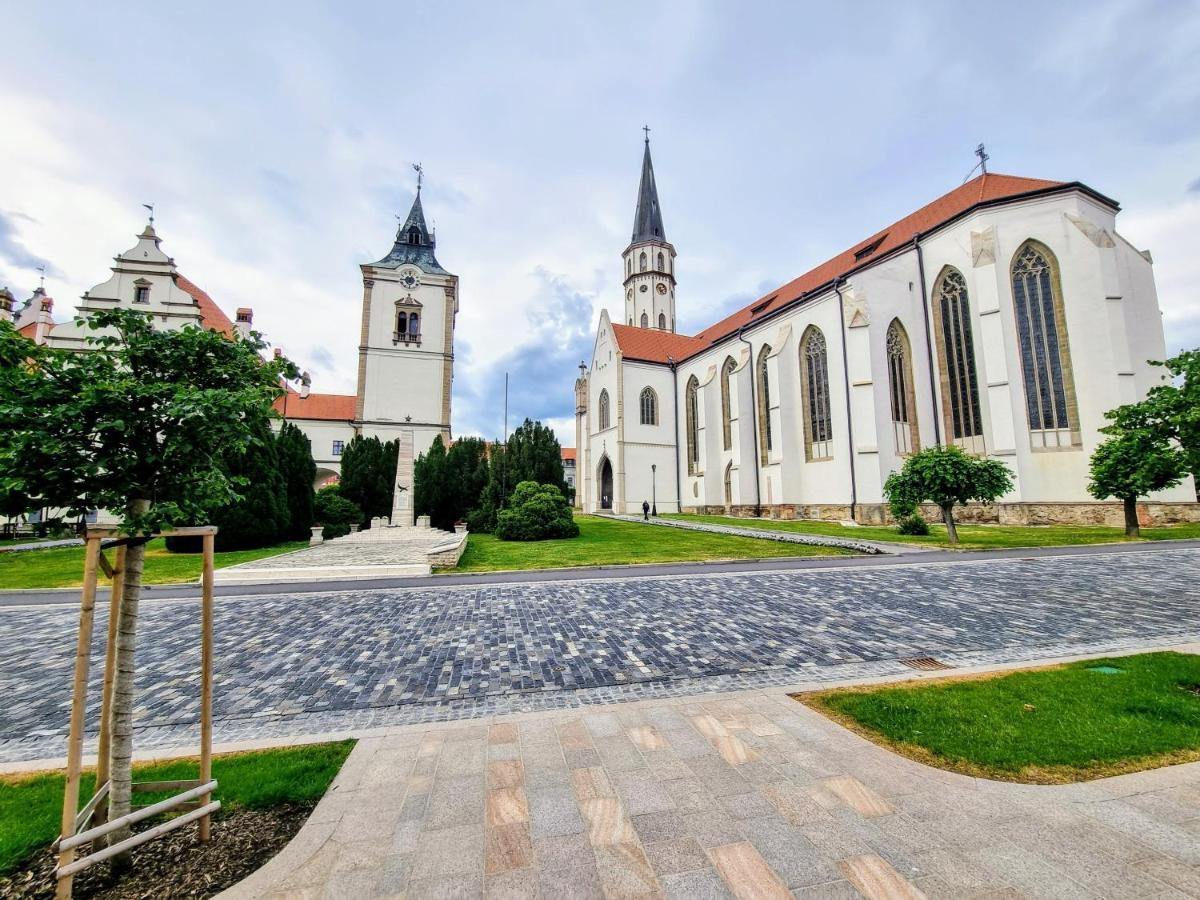 Apartment In A Historical House In The Center Of Levoca Luaran gambar