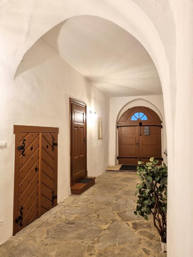 Apartment In A Historical House In The Center Of Levoca Luaran gambar
